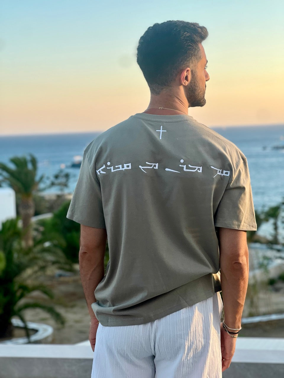 Oversize T-Shirt - "Christ is risen"