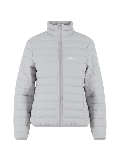 Essential Jacke Magdalena mit leuchtendem Kreuz - Elegante Faith Fashion
